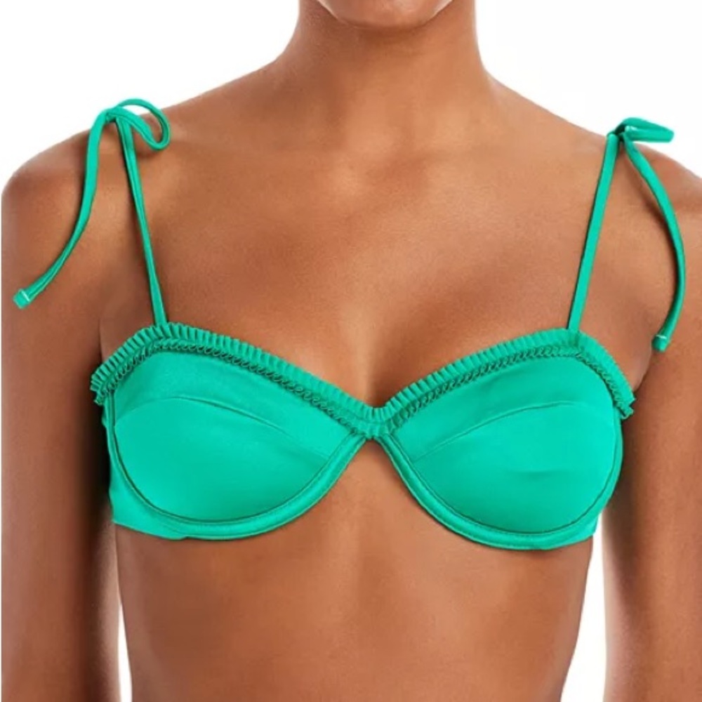 Agua Bendita Madelyn Ruffle Bikini Top. Color is Emerald Green / Size M. NWT.